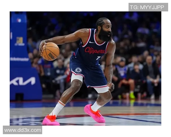 哈登宣布离队震动篮球圈 球迷难舍告别瞬间泪目